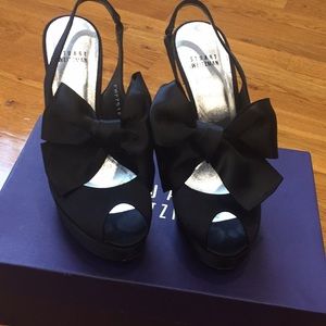 Stuart Weitzman Dorothy Pump